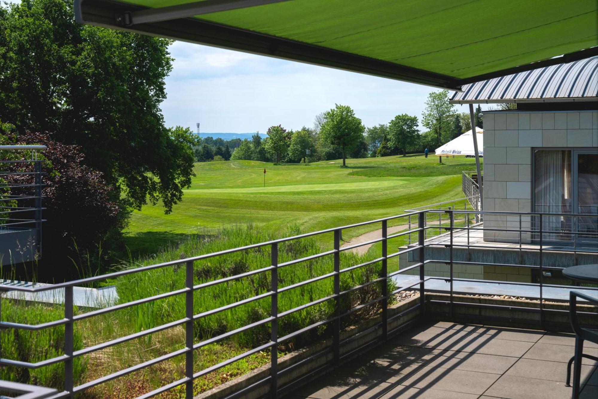 Golfhotel Gut Neuenhof Frondenberg Exterior photo