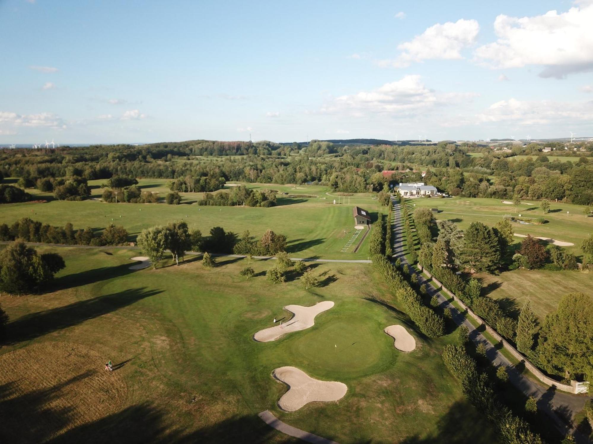 Golfhotel Gut Neuenhof Frondenberg Exterior photo