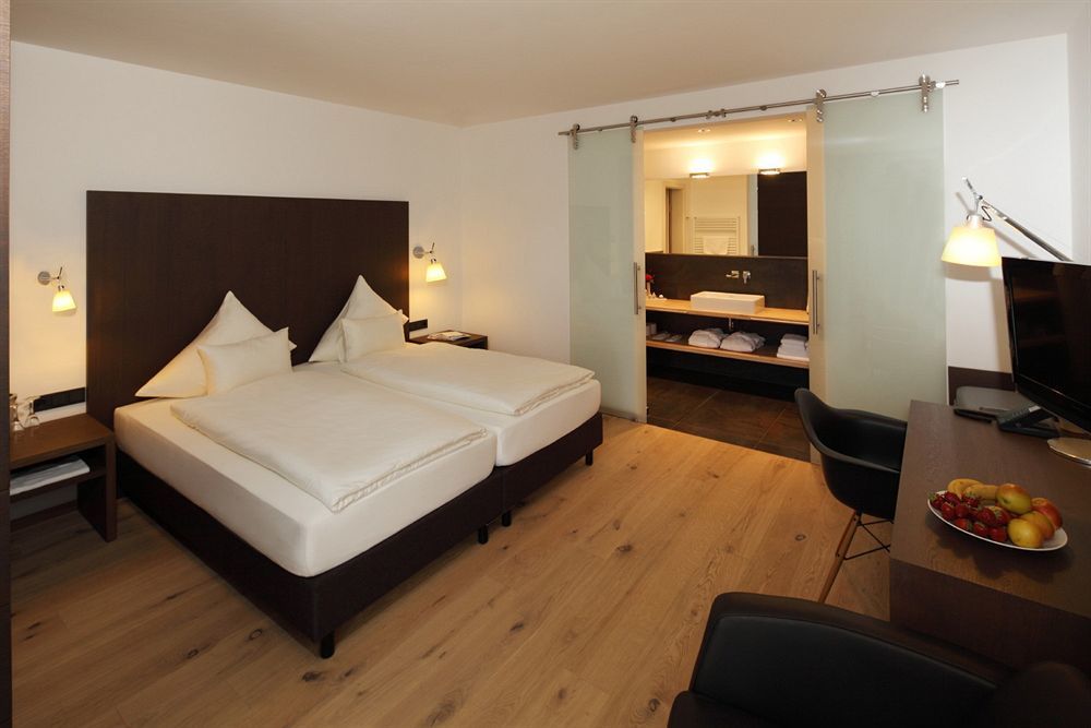 Golfhotel Gut Neuenhof Frondenberg Exterior photo